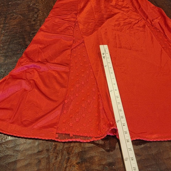 Vintage Joseph Magnin Rene' Red Lingerie Nightgown Floral Lace Trim Small Petite - Picture 11 of 11
